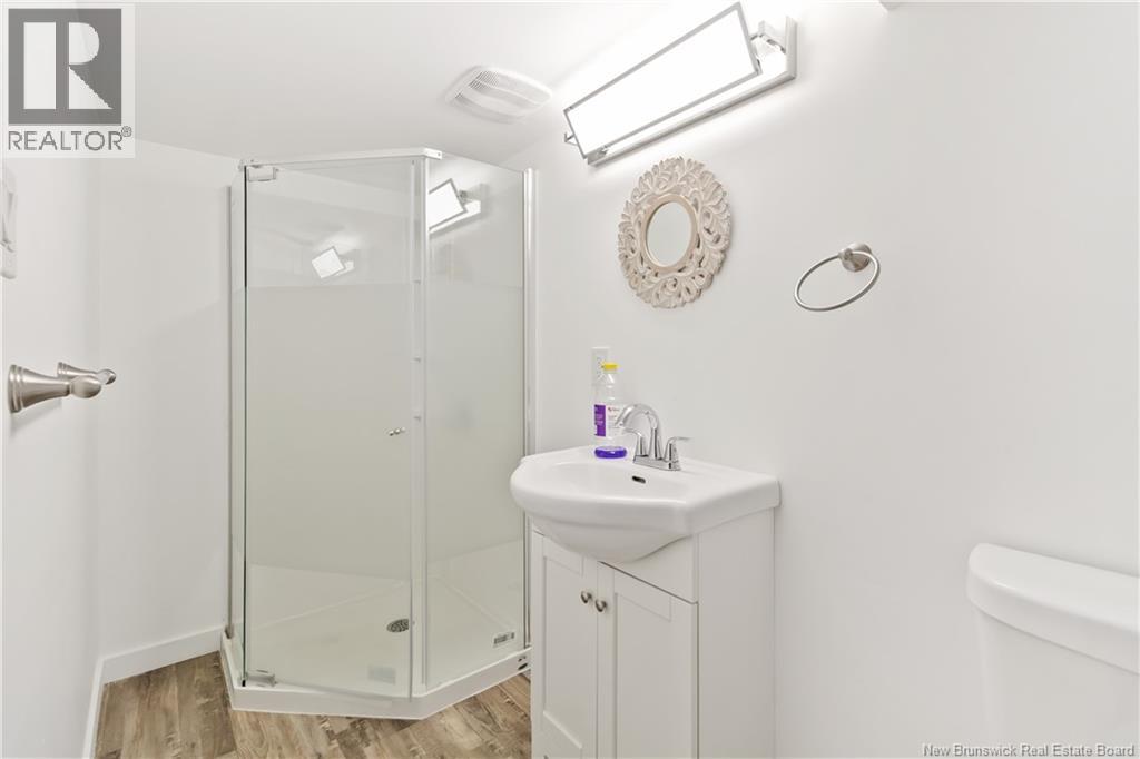 166 Edward Street, Moncton, New Brunswick  E1A 3Y9 - Photo 38 - NB128356