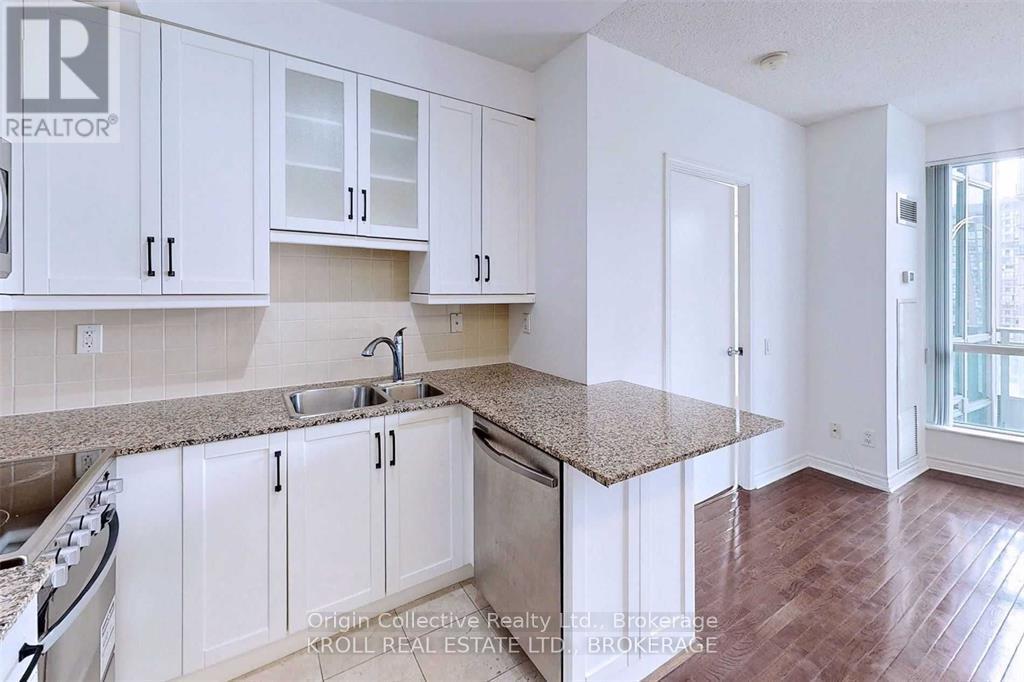 812 - 60 Byng Avenue, Toronto, Ontario  M2N 7K3 - Photo 4 - C12458079