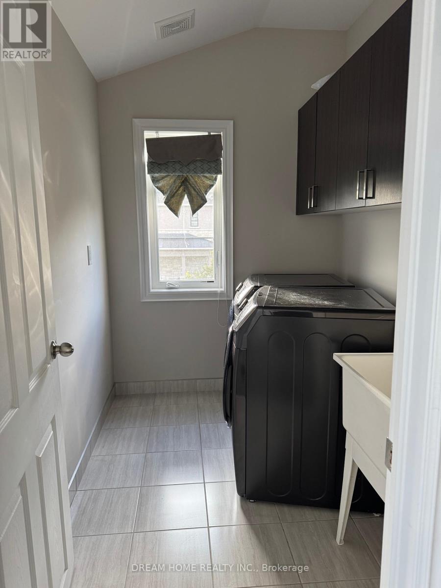 28 Larkin Avenue, King, Ontario  L7B 0N9 - Photo 14 - N12458084