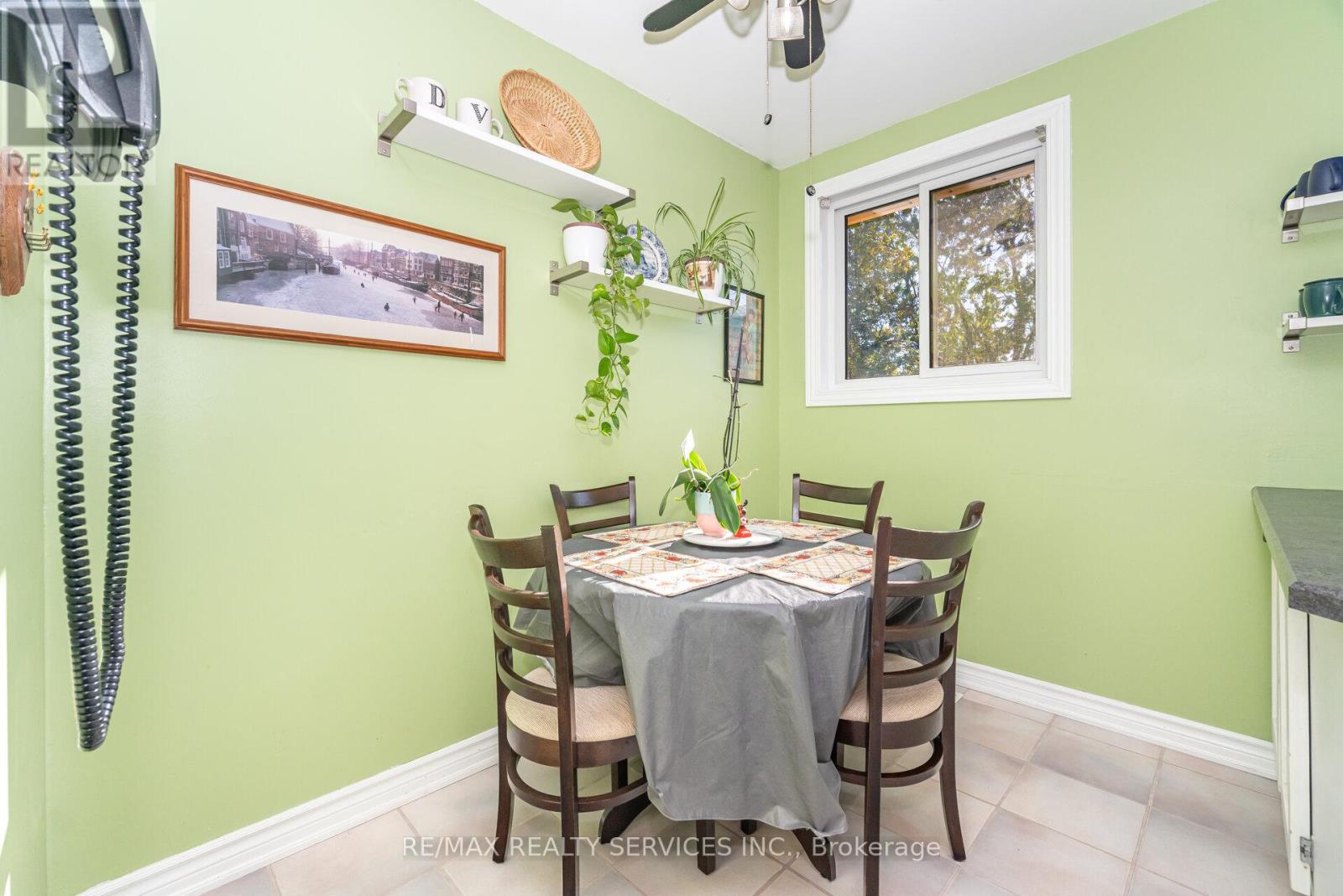 3 Conway Court, Brampton, Ontario  L6T 1Z5 - Photo 12 - W12458074