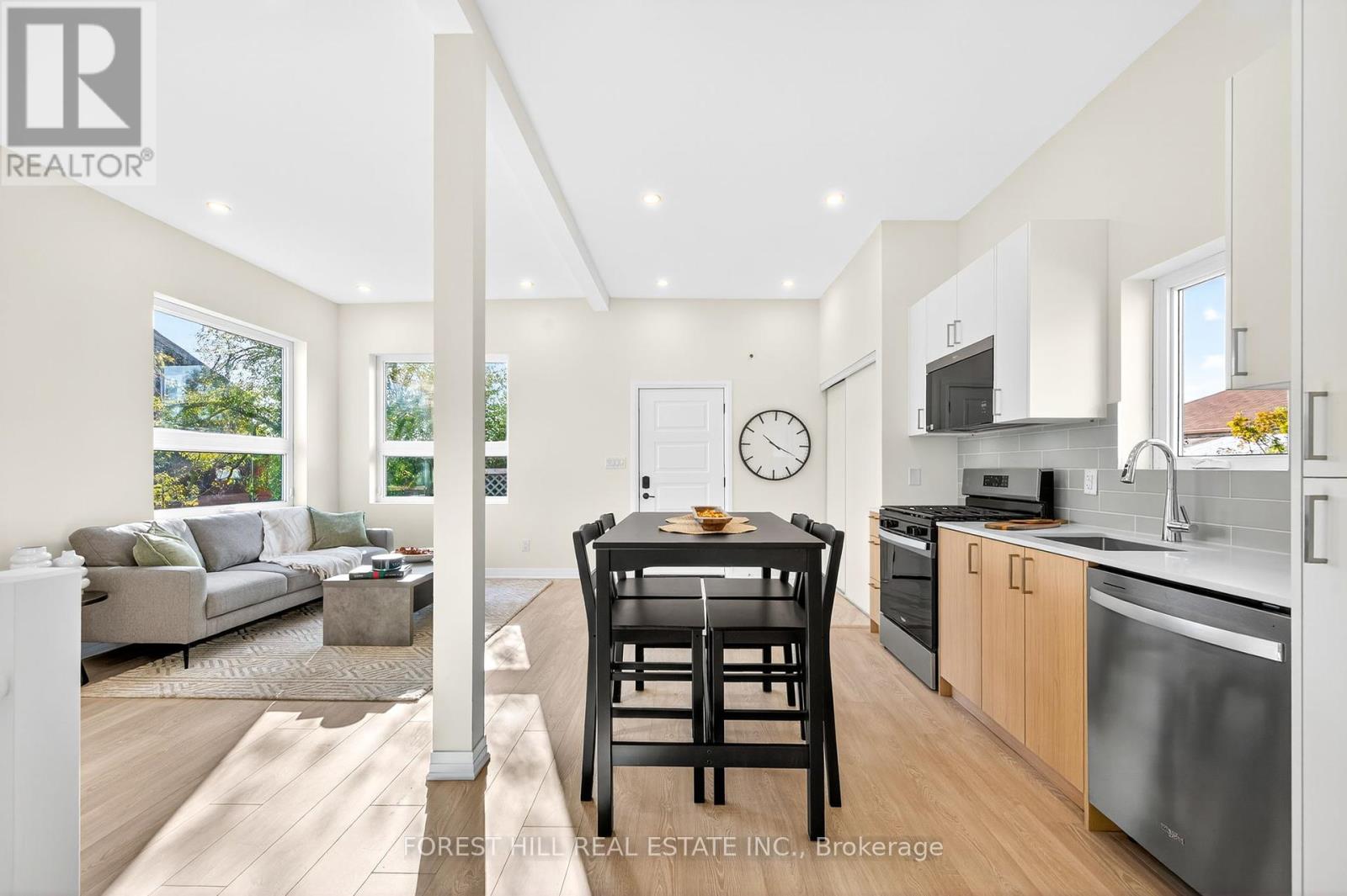 R - 49 William Cragg Drive, Toronto, Ontario  M3M 1T8 - Photo 8 - W12458083