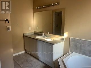 18 Fairhill Avenue, Brampton, Ontario  L7A 2A9 - Photo 10 - W12458088