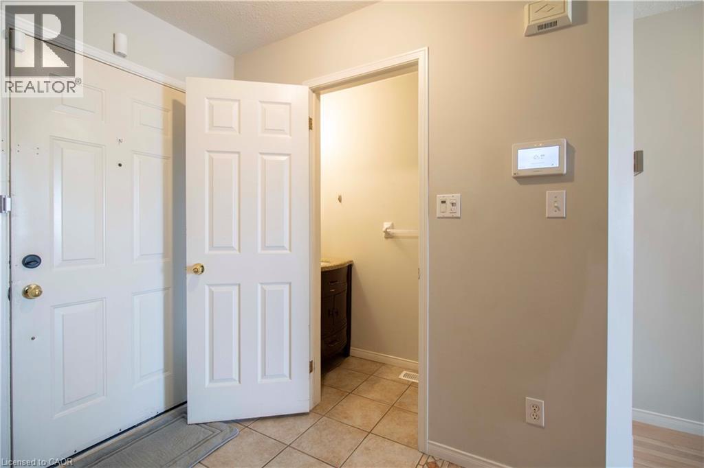 26 Kendrick Court, Ancaster, Ontario  L9G 5A4 - Photo 4 - 40777763