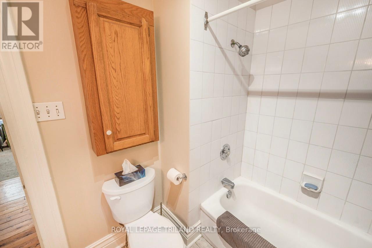 1 & 2 - 737 William Street N, London East, Ontario  N5Y 2R5 - Photo 11 - X12458105