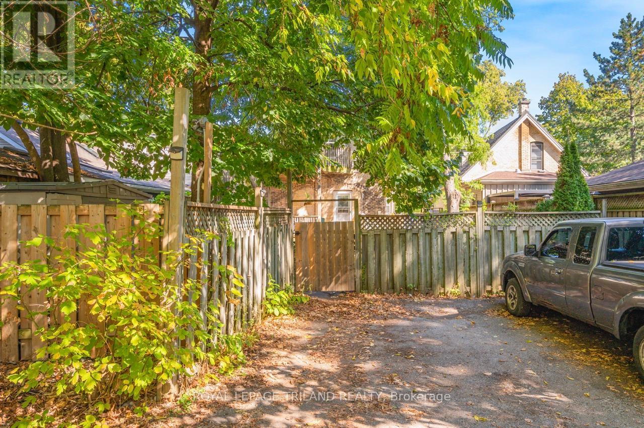 1 & 2 - 737 William Street N, London East, Ontario  N5Y 2R5 - Photo 24 - X12458105