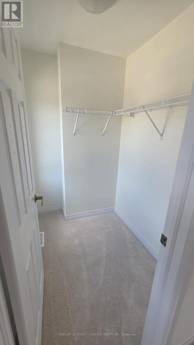 2 Greig St Street, Brantford, Ontario  N3T 0W3 - Photo 8 - X12458075
