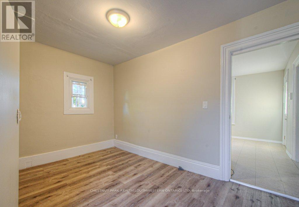 149 Murray Street, Brantford, Ontario  N3S 5P9 - Photo 14 - X12458076
