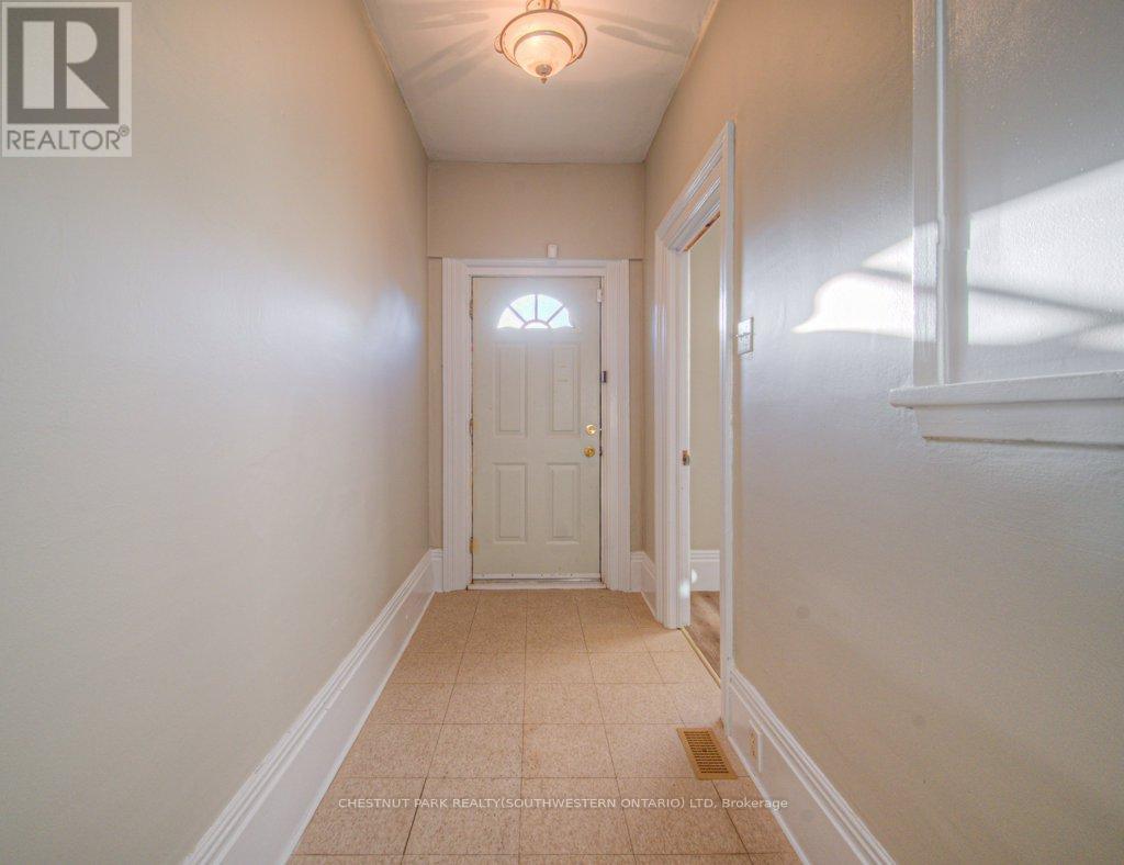 149 Murray Street, Brantford, Ontario  N3S 5P9 - Photo 19 - X12458076