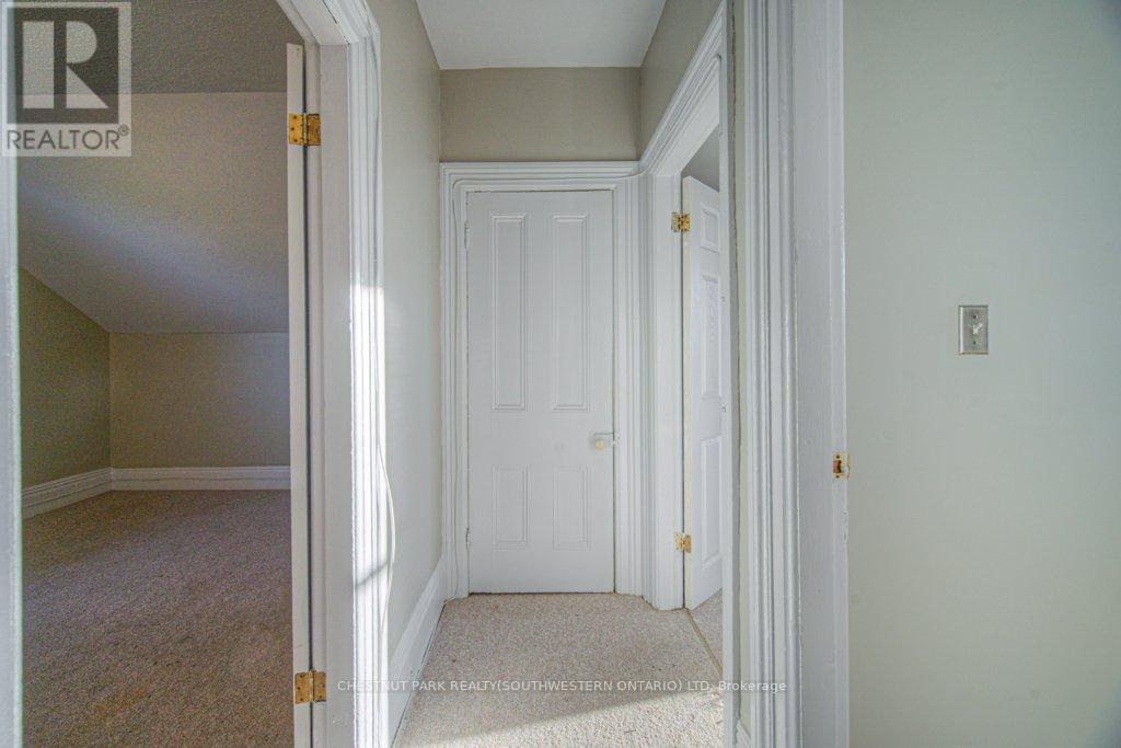 149 Murray Street, Brantford, Ontario  N3S 5P9 - Photo 22 - X12458076