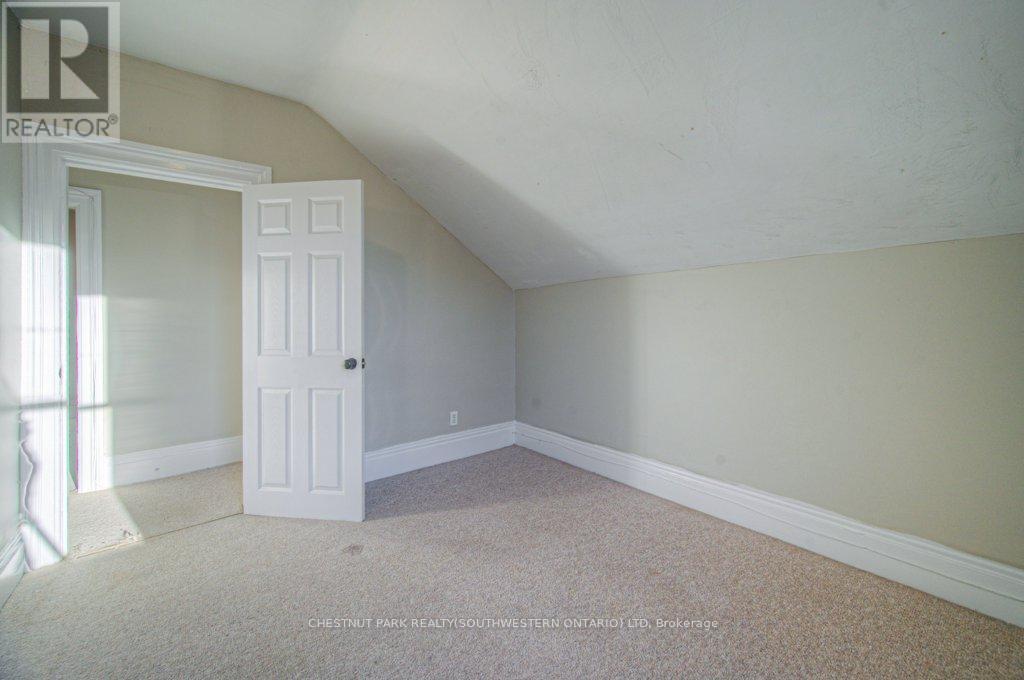 149 Murray Street, Brantford, Ontario  N3S 5P9 - Photo 24 - X12458076