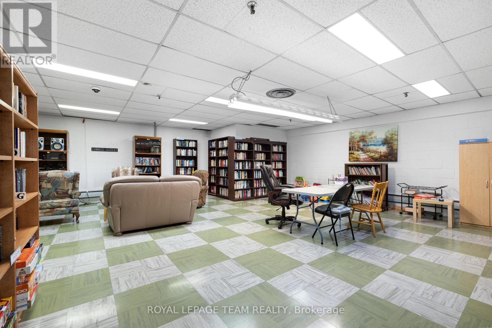 603 - 665 Bathgate Drive, Ottawa, Ontario  K1K 3Y4 - Photo 31 - X12458094