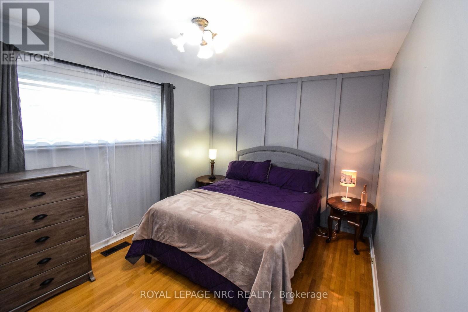 11 Grosvenor Street, St. Catharines, Ontario  L2M 3E9 - Photo 21 - X12458118