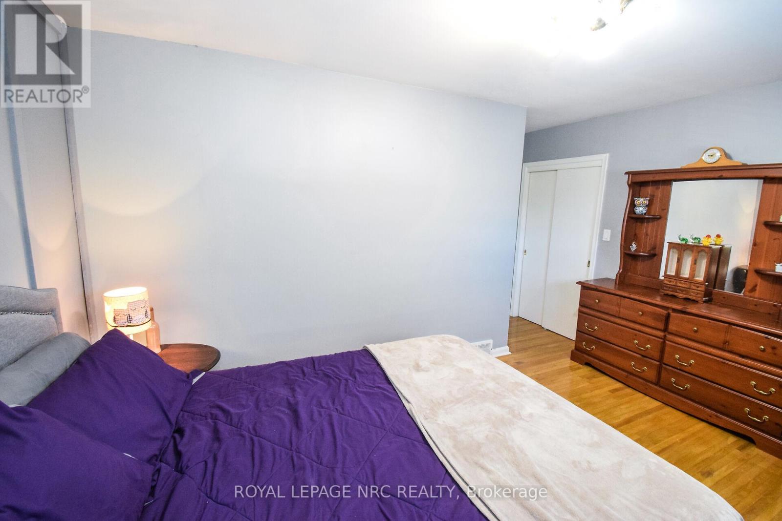 11 Grosvenor Street, St. Catharines, Ontario  L2M 3E9 - Photo 23 - X12458118