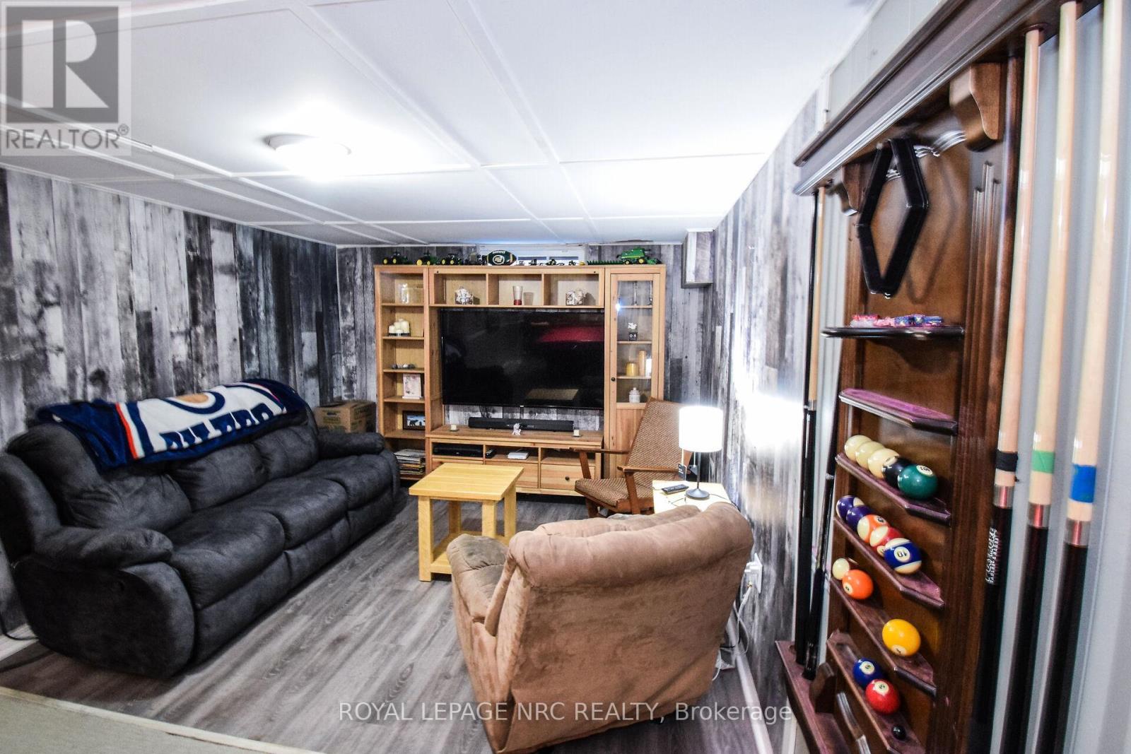 11 Grosvenor Street, St. Catharines, Ontario  L2M 3E9 - Photo 28 - X12458118