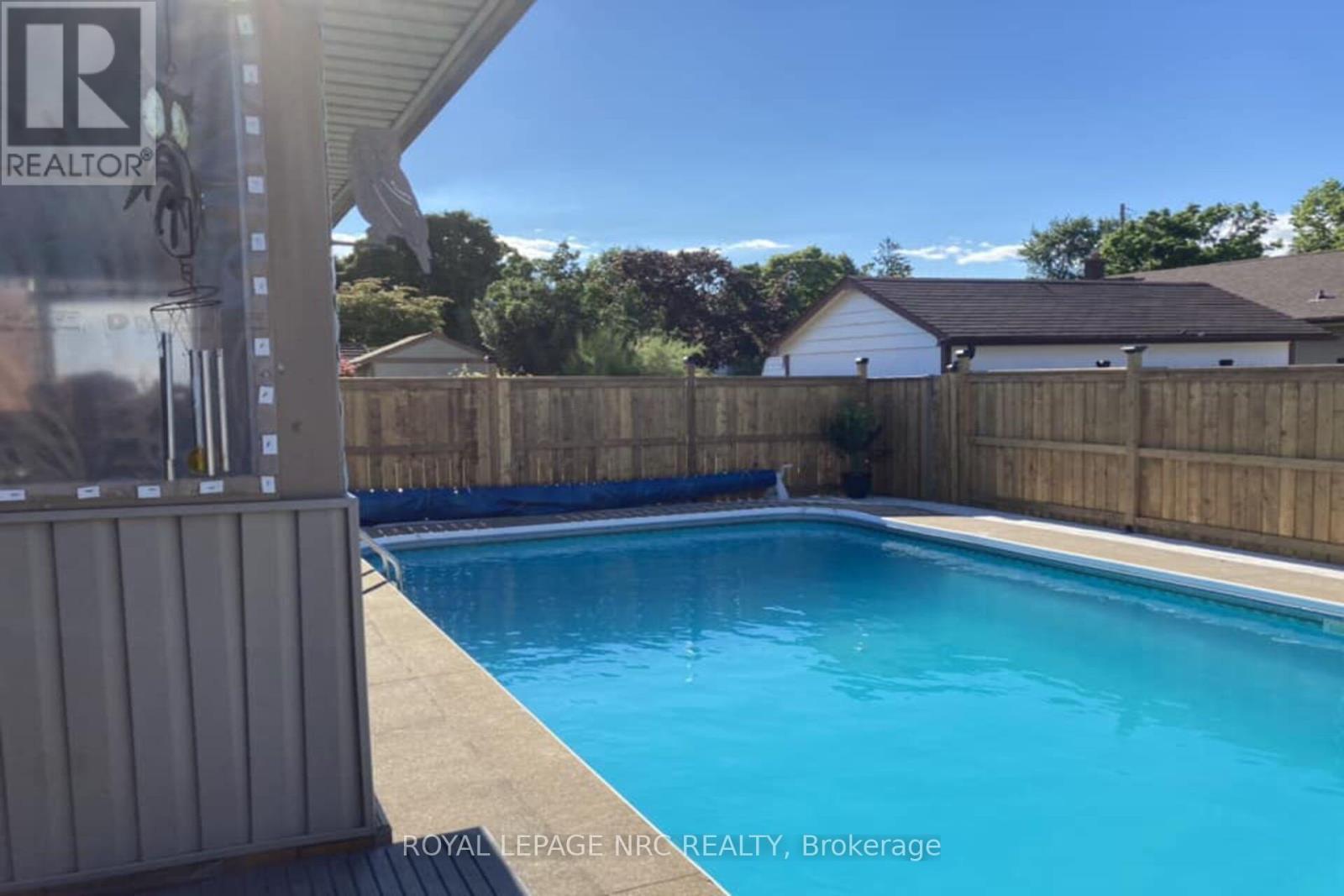 11 Grosvenor Street, St. Catharines, Ontario  L2M 3E9 - Photo 48 - X12458118