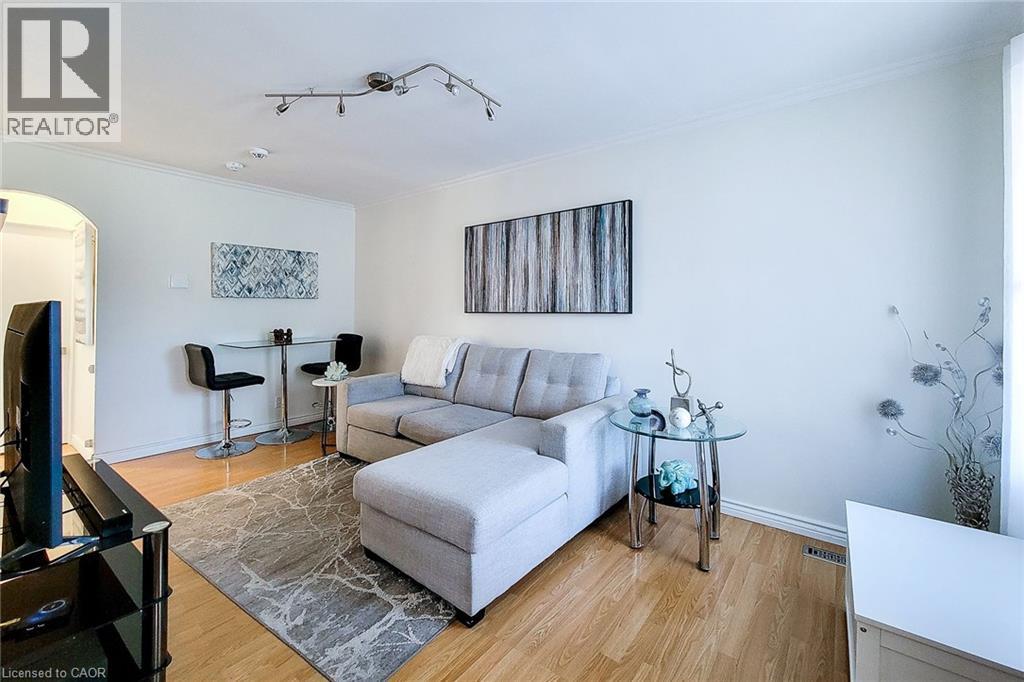 86 East 18th Street, Hamilton, Ontario  L9A 4N8 - Photo 11 - 40778429