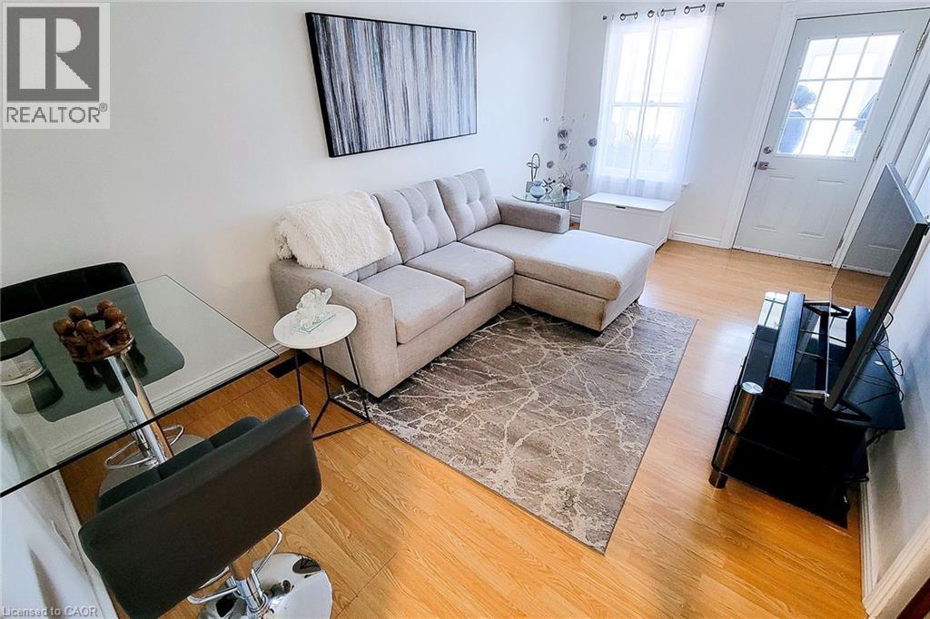 86 East 18th Street, Hamilton, Ontario  L9A 4N8 - Photo 13 - 40778429