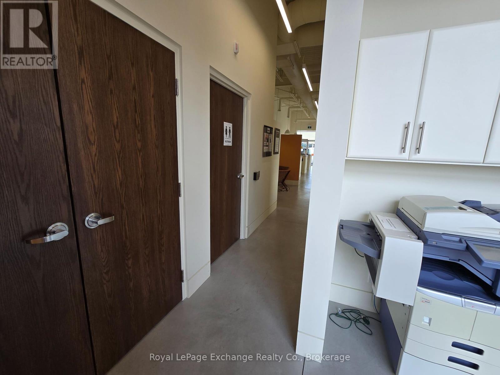 Unit 1 - 1246-B Goderich (Highway 21) Street N, Saugeen Shores, Ontario  N0H 2C5 - Photo 14 - X12458119