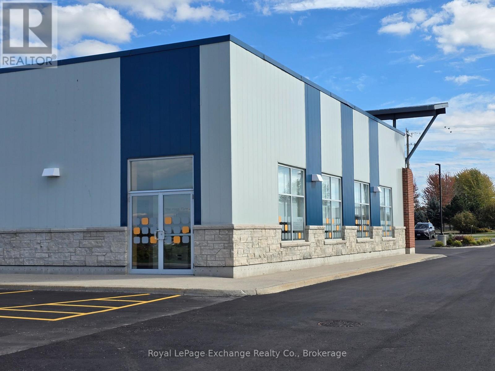 Unit 1 - 1246-B Goderich (Highway 21) Street N, Saugeen Shores, Ontario  N0H 2C5 - Photo 3 - X12458119