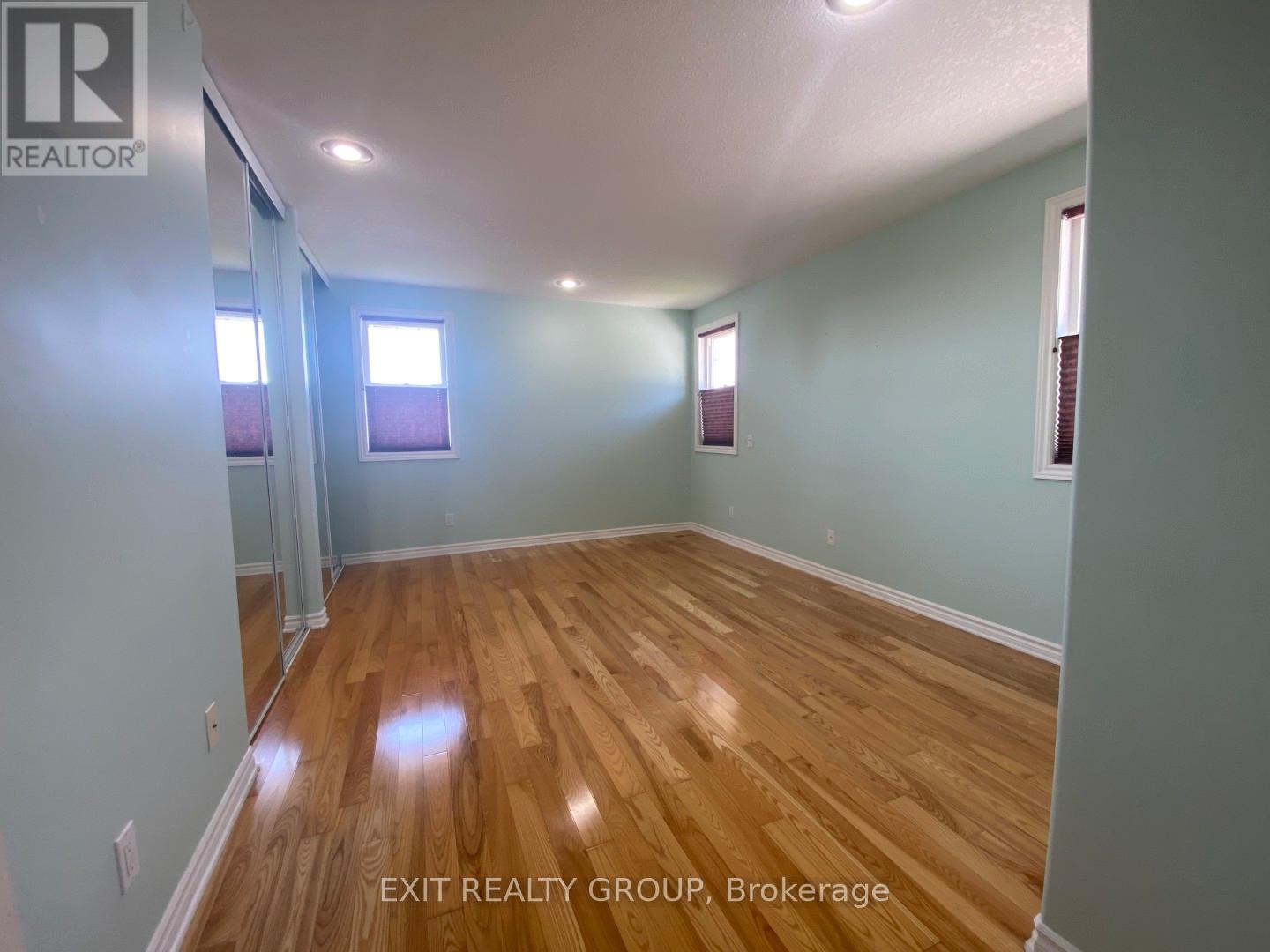 27 Belvedere Road, Quinte West, Ontario  K8V 4A9 - Photo 8 - X12320467