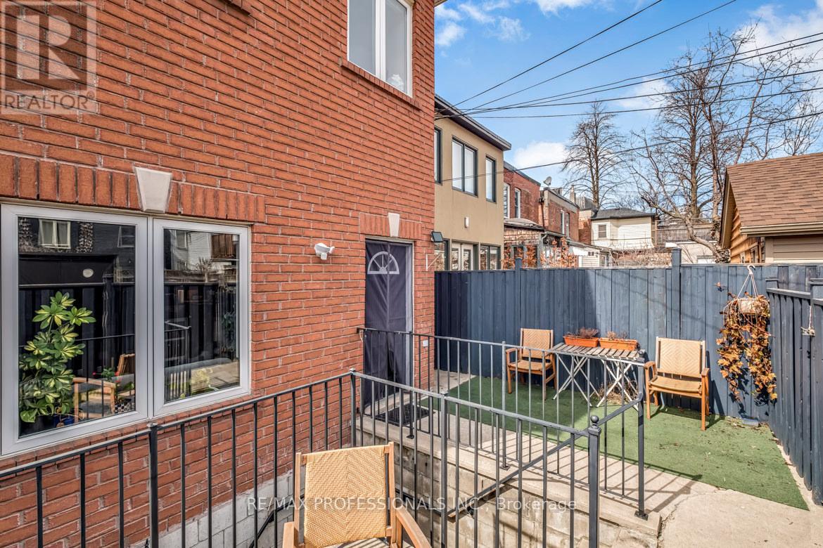 Lower - 213 Major Street, Toronto, Ontario  M5S 2L4 - Photo 10 - C12458108