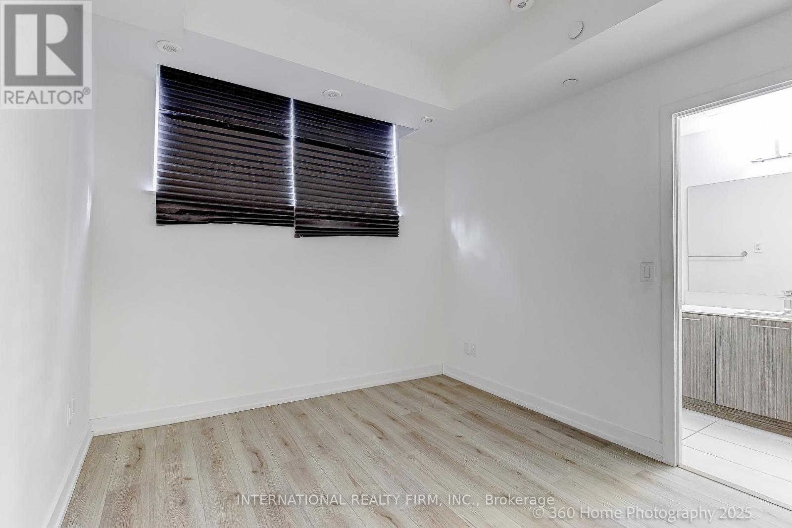 12 - 851 Sheppard Avenue W, Toronto, Ontario  M3H 0G2 - Photo 17 - C12458123