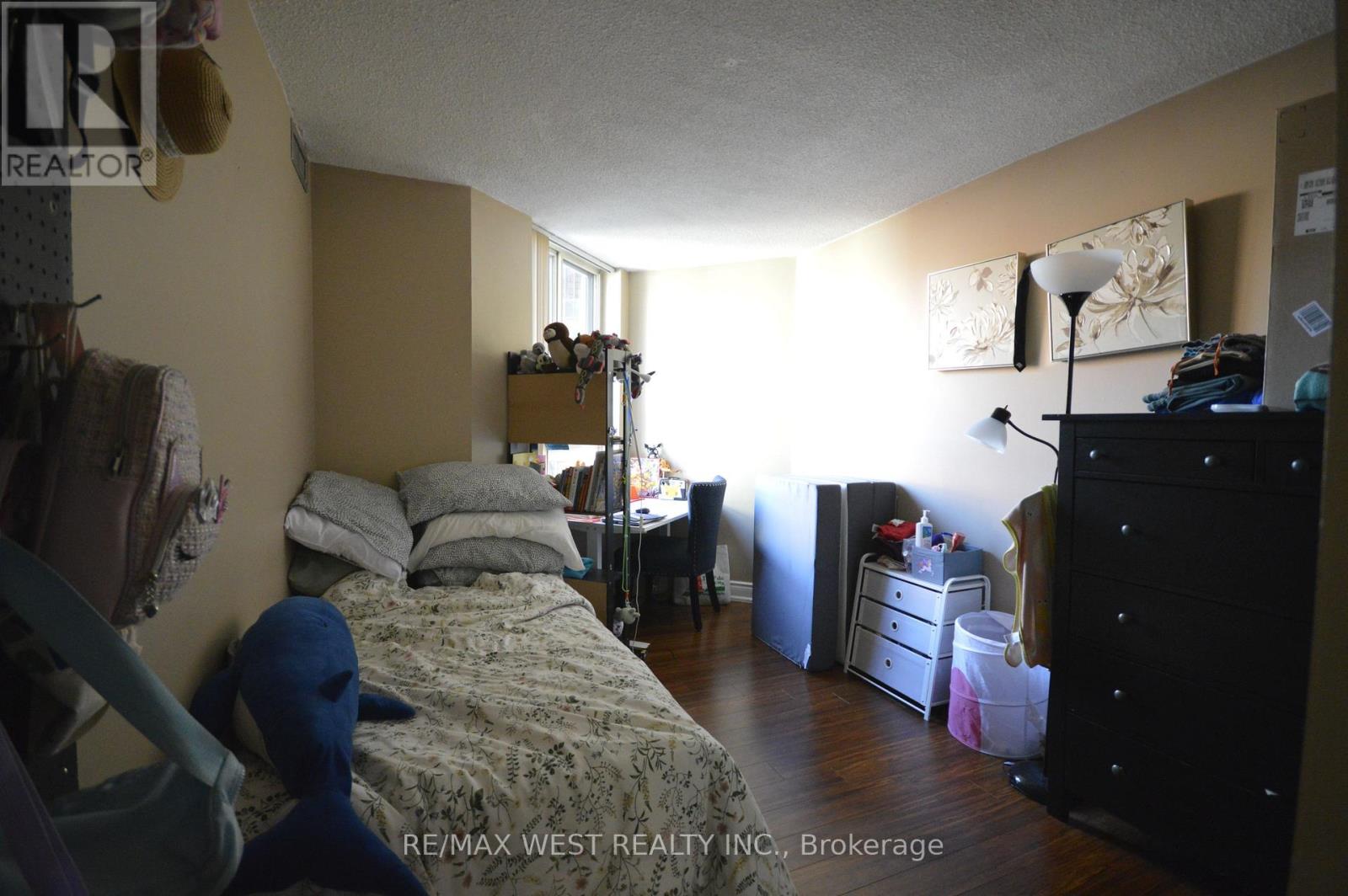 1623 - 633 Bay Street, Toronto, Ontario  M5G 2G4 - Photo 10 - C12458131
