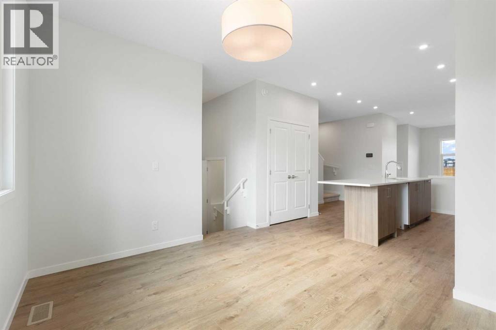 688 Buffaloberry Manor Se, Calgary, Alberta  T3M 3Z3 - Photo 17 - A2262894