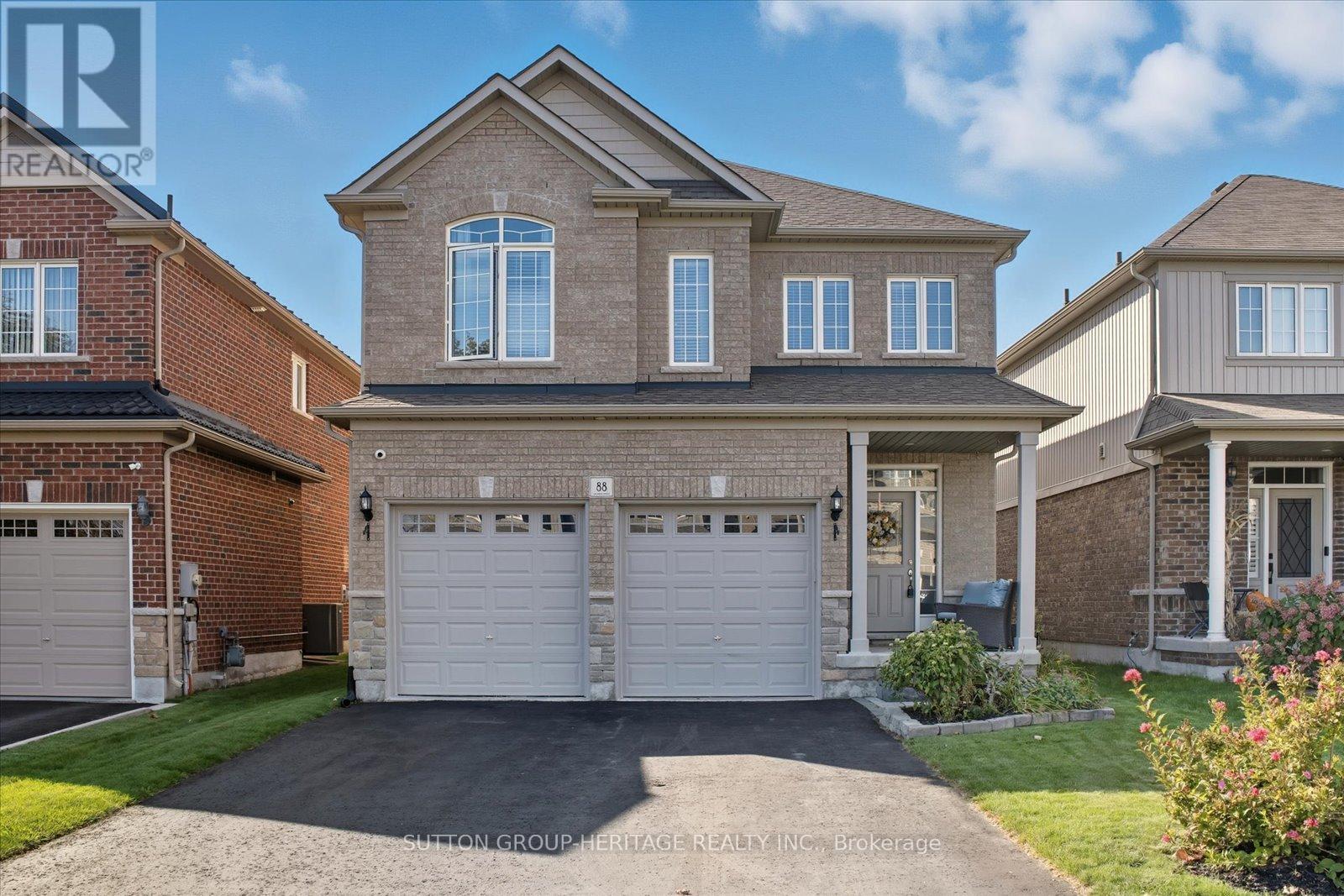 88 ROY NICHOLS DRIVE, Clarington, Ontario