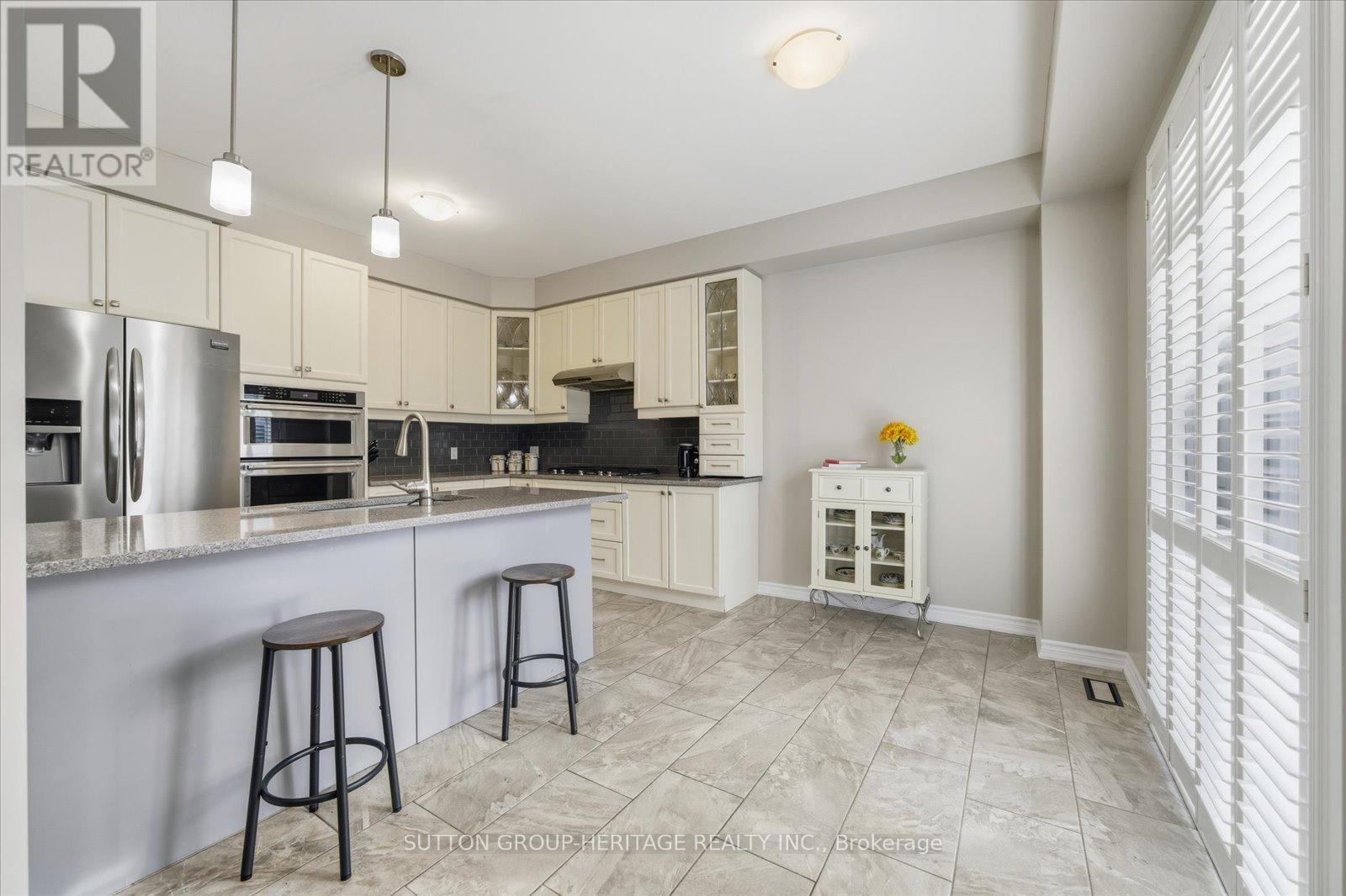 88 Roy Nichols Drive, Clarington, Ontario  L1E 0H6 - Photo 15 - E12458096
