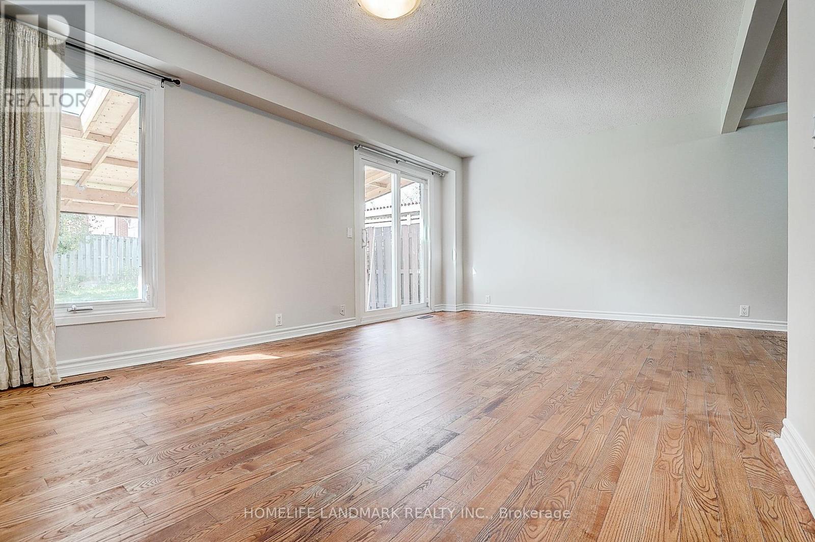 48 Green Spring Drive, Toronto, Ontario  M1V 2B1 - Photo 13 - E12458126
