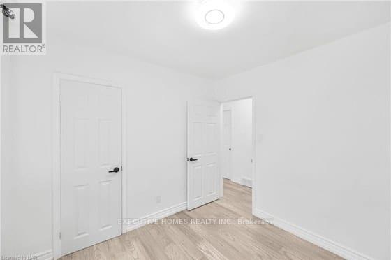826 Scarborough Golf Club Road, Toronto, Ontario  M1G 1J3 - Photo 8 - E12458129