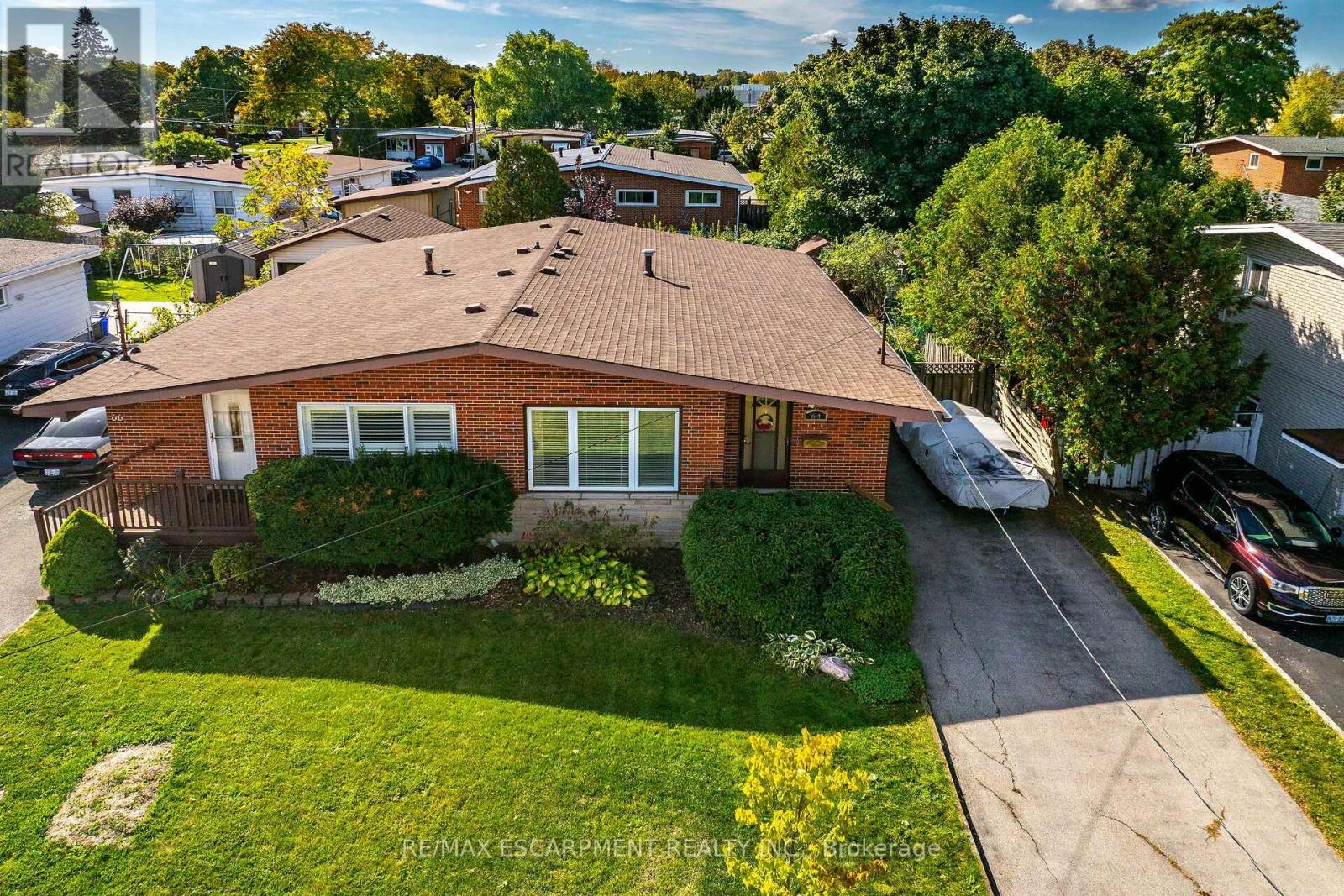 64 Luscombe Street, Hamilton, Ontario  L9A 2J8 - Photo 34 - X12375678
