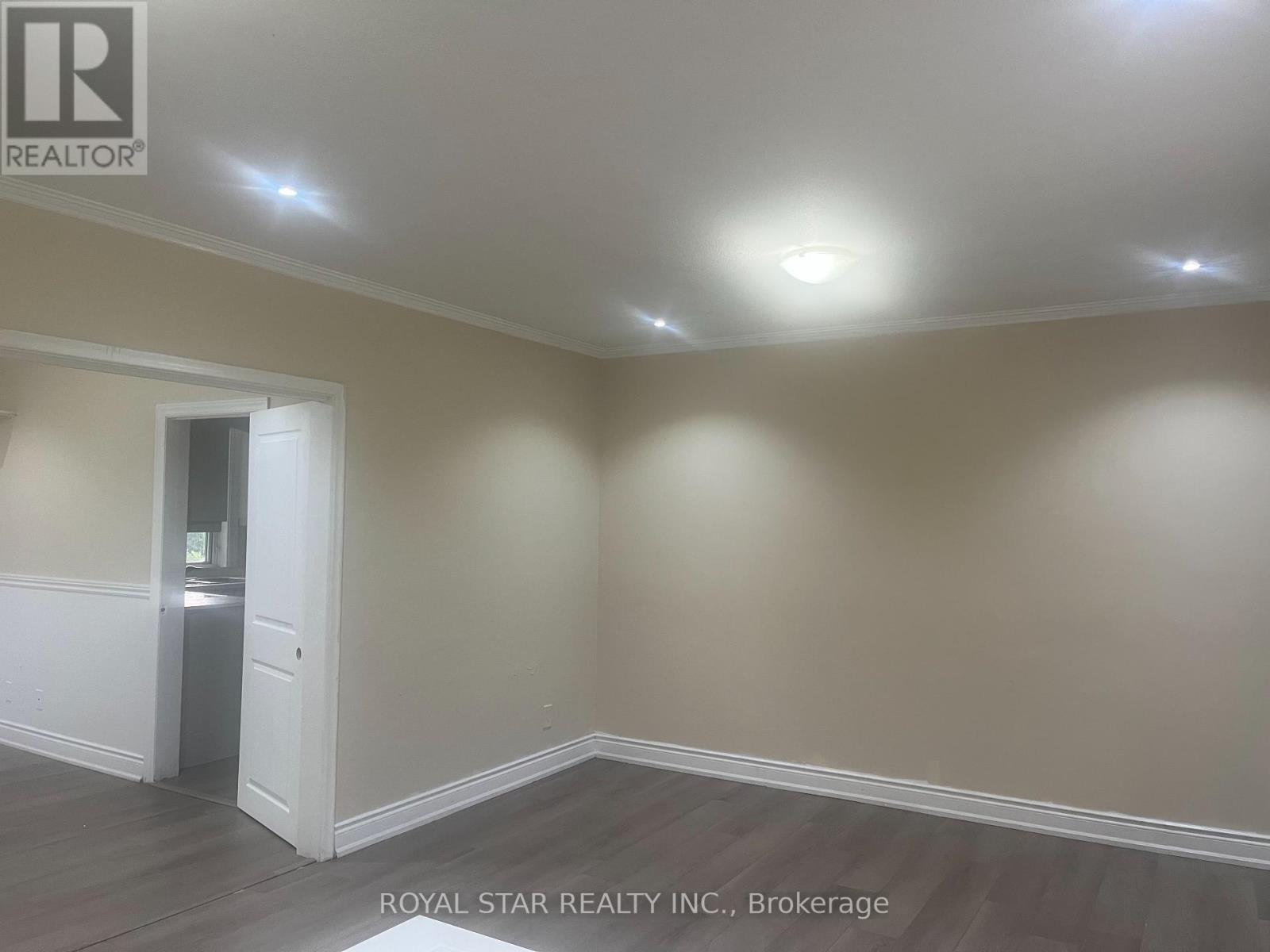 Main - 9210 Mississauga Road, Brampton, Ontario  L7A 0B4 - Photo 4 - W12458091