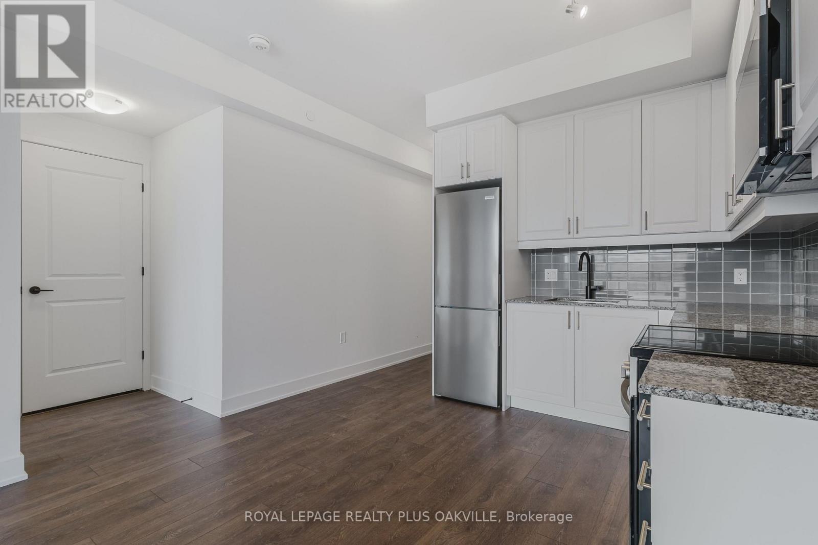 330 - 2343 Khalsa Gate, Oakville, Ontario  L6M 4J2 - Photo 12 - W12458101