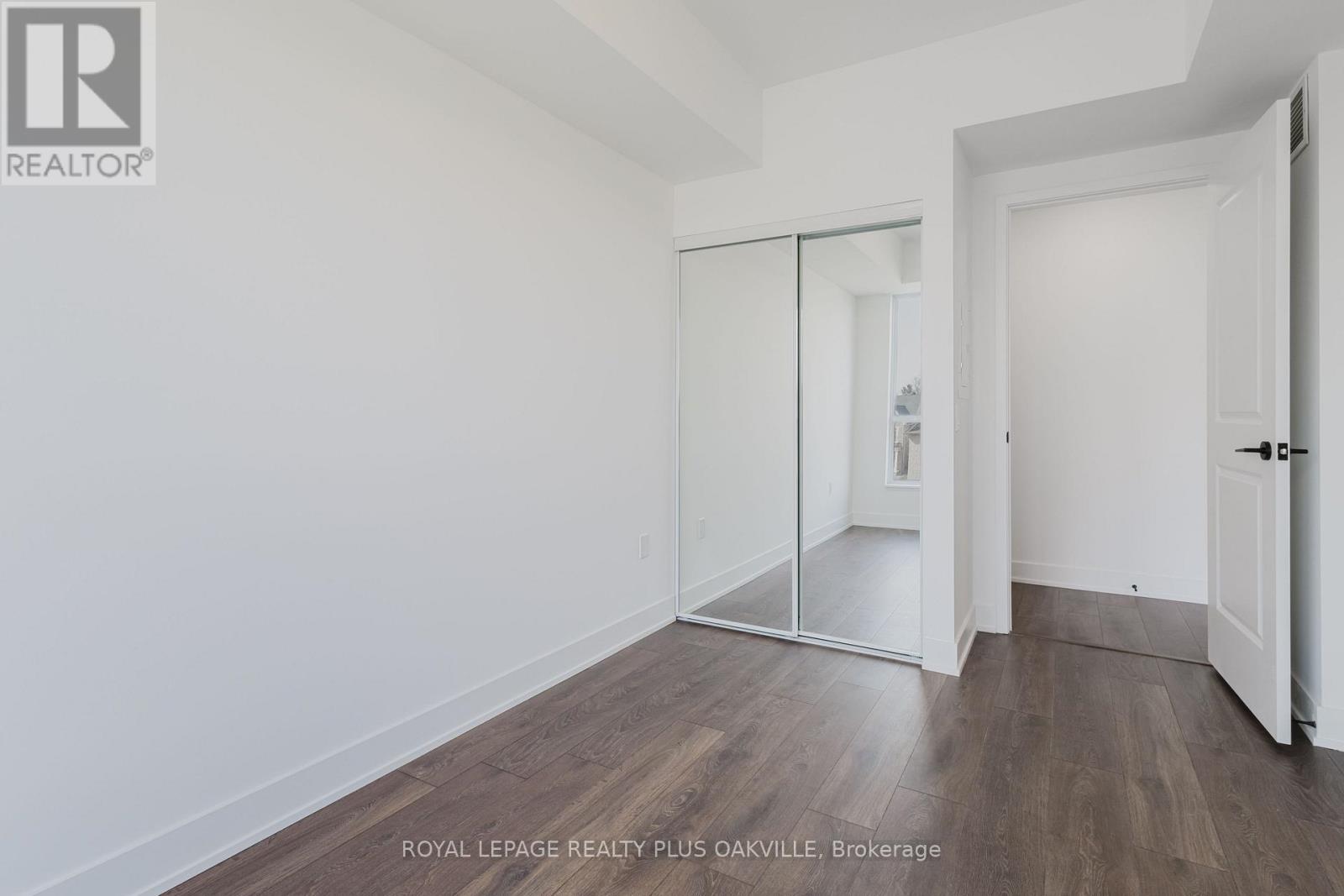 330 - 2343 Khalsa Gate, Oakville, Ontario  L6M 4J2 - Photo 15 - W12458101