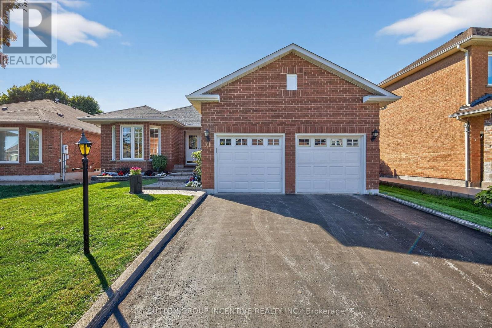 21 HARTFORD TRAIL, Brampton, Ontario