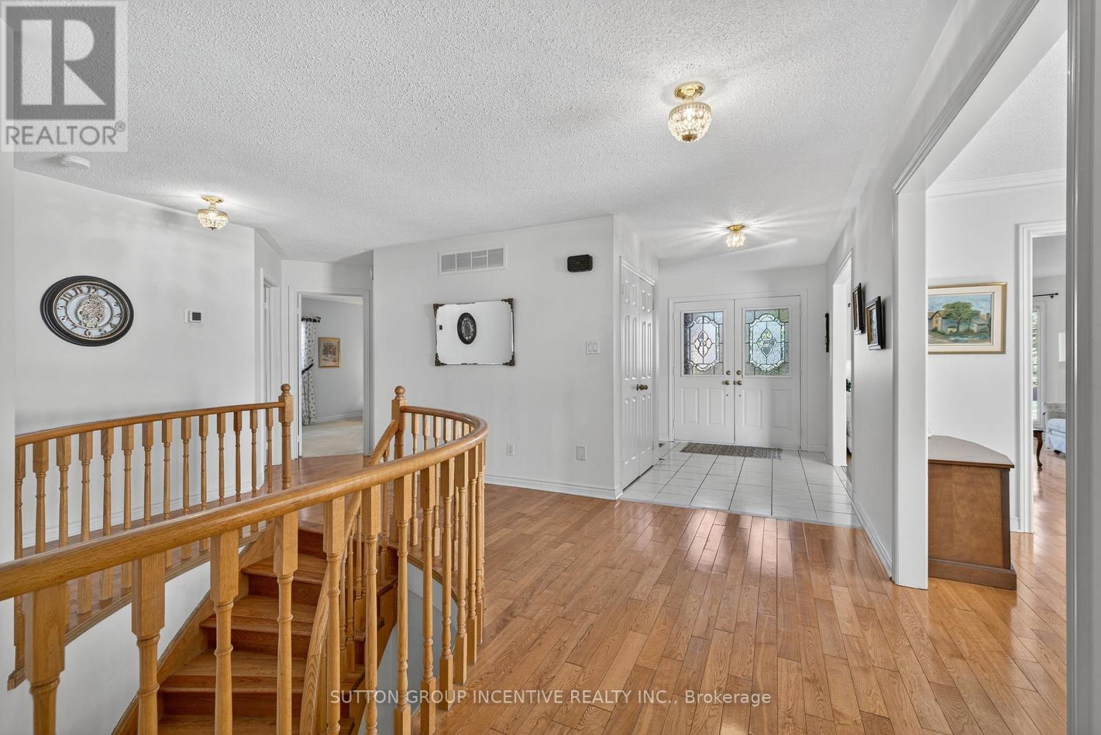 21 Hartford Trail, Brampton, Ontario  L6W 4K2 - Photo 13 - W12458106