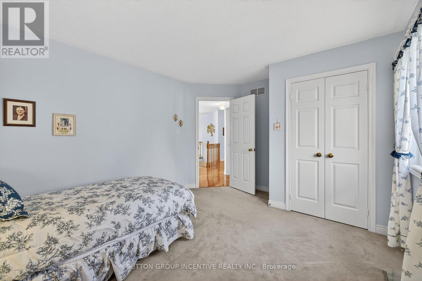 21 Hartford Trail, Brampton, Ontario  L6W 4K2 - Photo 25 - W12458106