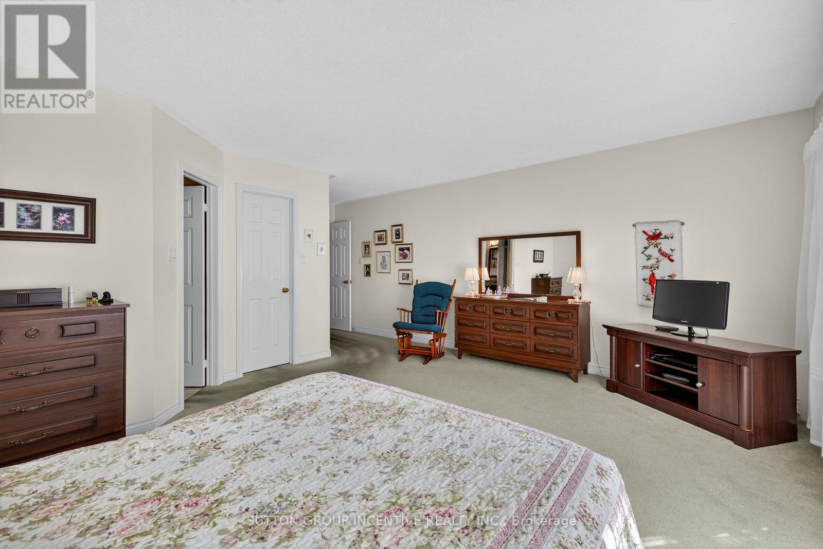21 Hartford Trail, Brampton, Ontario  L6W 4K2 - Photo 29 - W12458106