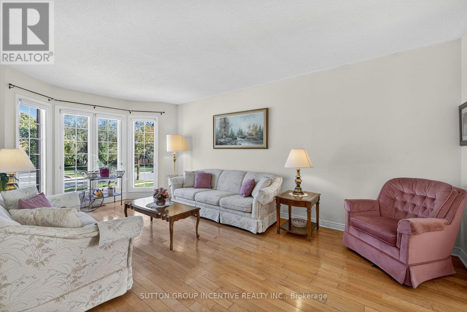 21 Hartford Trail, Brampton, Ontario  L6W 4K2 - Photo 6 - W12458106