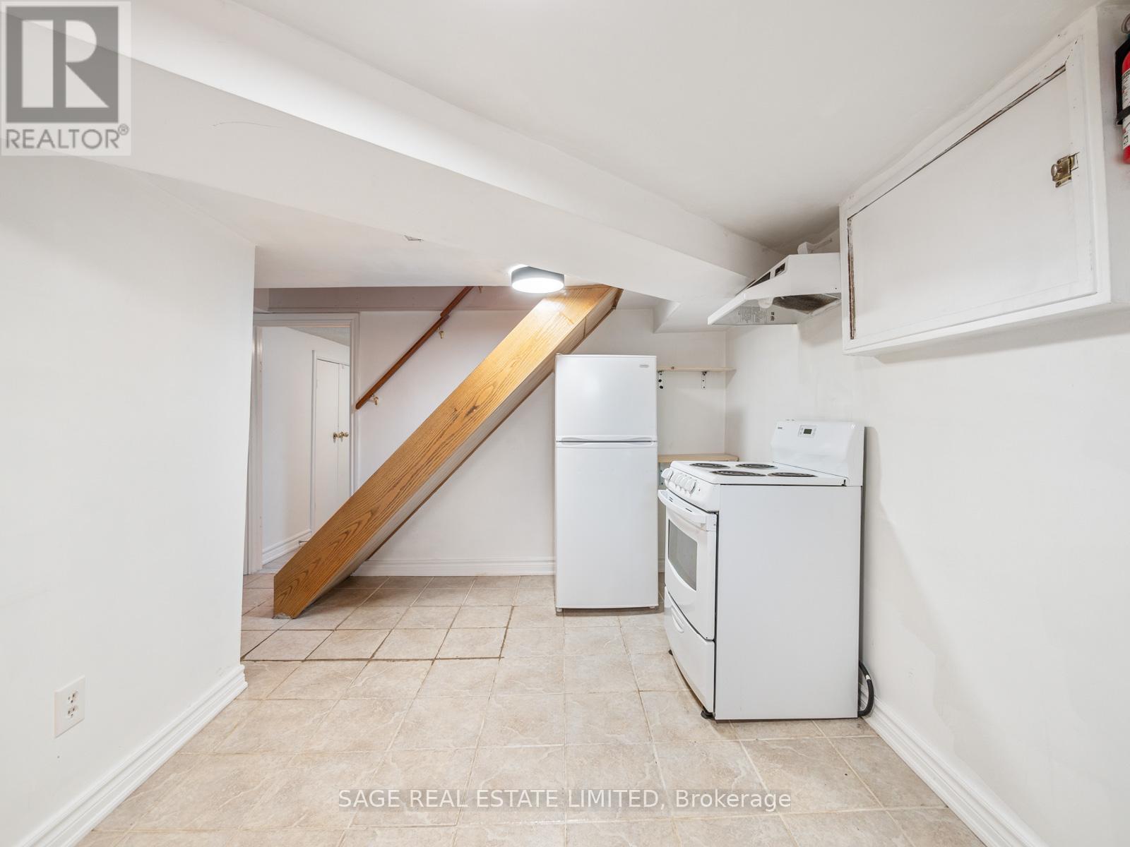 Basement - 17 Hugo Avenue, Toronto, Ontario  M6P 3T3 - Photo 2 - W12458113