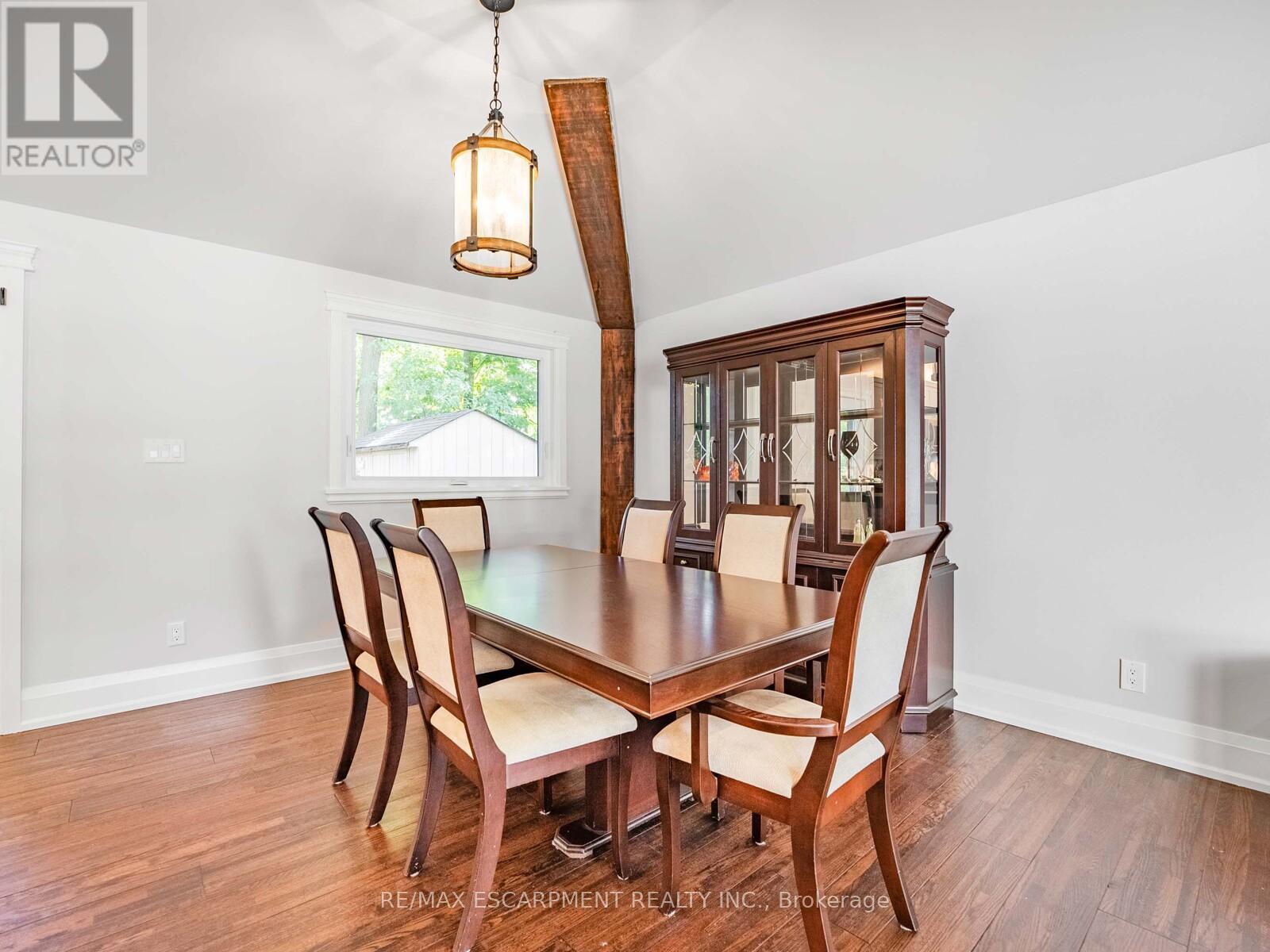 5334 Linbrook Road, Burlington, Ontario  L7L 3T9 - Photo 10 - W12458115