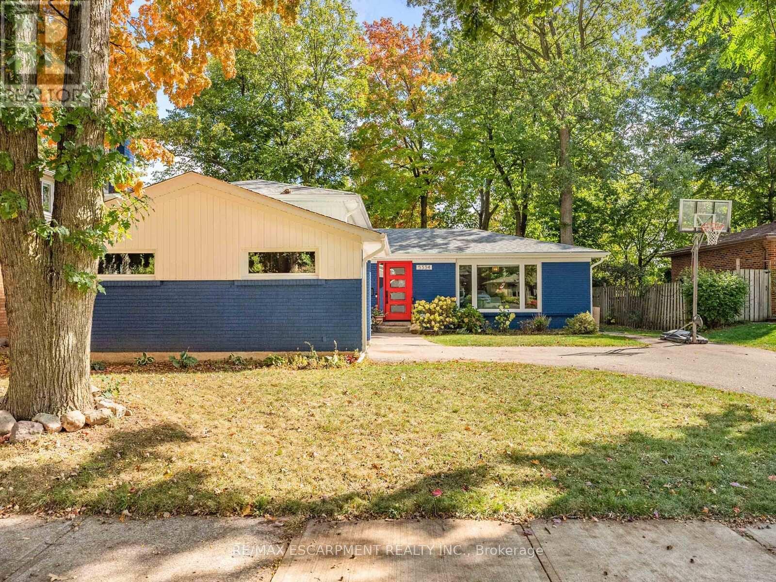 5334 Linbrook Road, Burlington, Ontario  L7L 3T9 - Photo 2 - W12458115