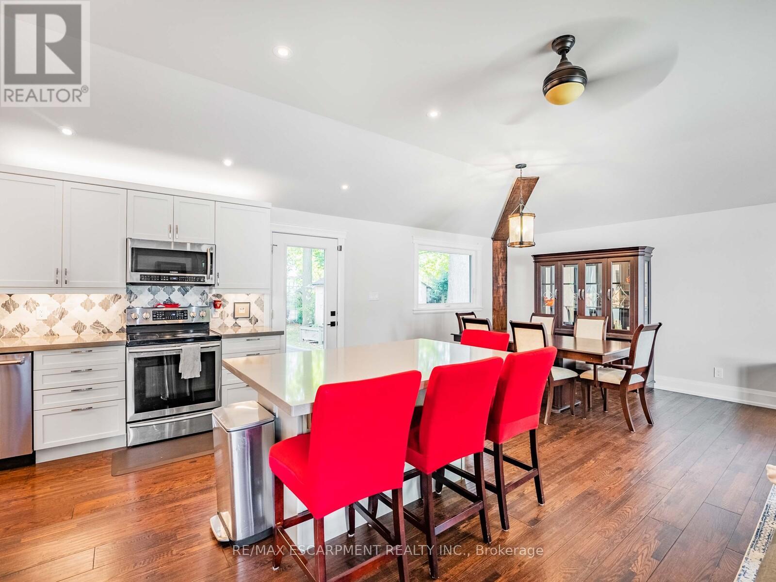 5334 Linbrook Road, Burlington, Ontario  L7L 3T9 - Photo 8 - W12458115