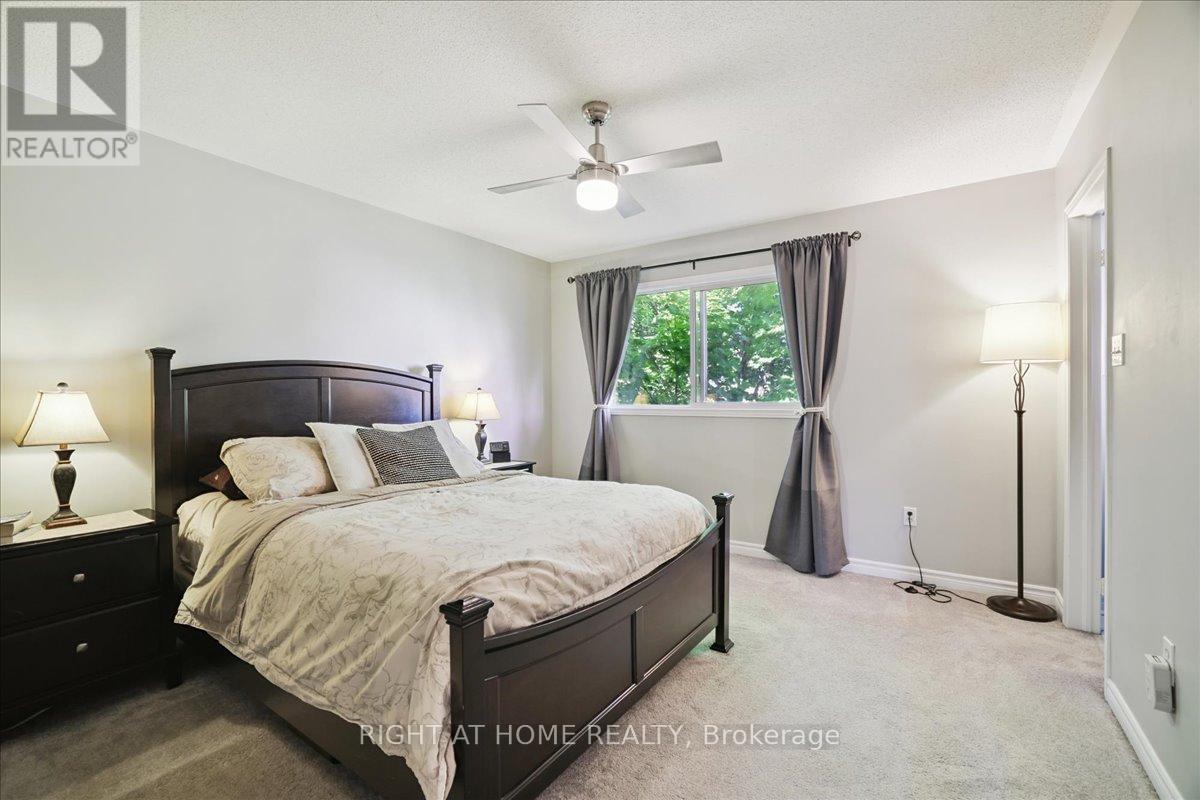 555 Taylor Crescent, Burlington, Ontario  L7L 6J7 - Photo 20 - W12458116