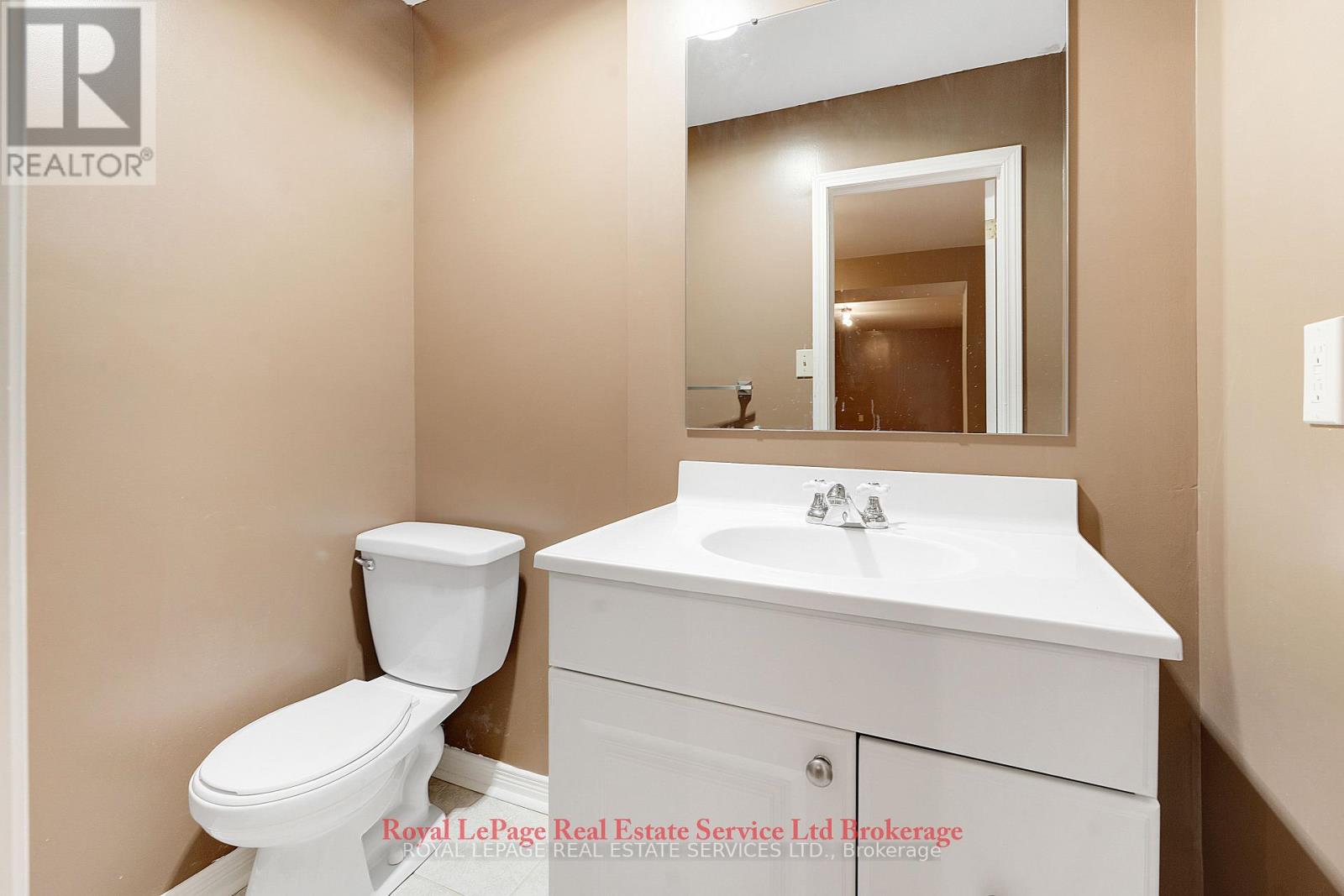 2088 Kempton Park Drive, Mississauga, Ontario  L5M 2Y9 - Photo 30 - W12458128