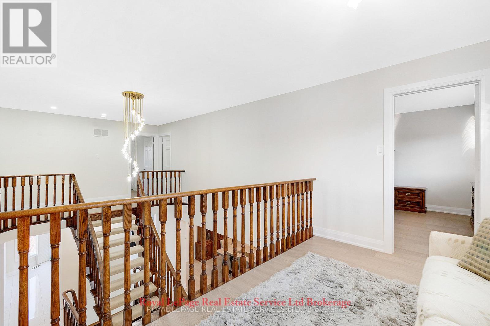 2088 Kempton Park Drive, Mississauga, Ontario  L5M 2Y9 - Photo 32 - W12458128