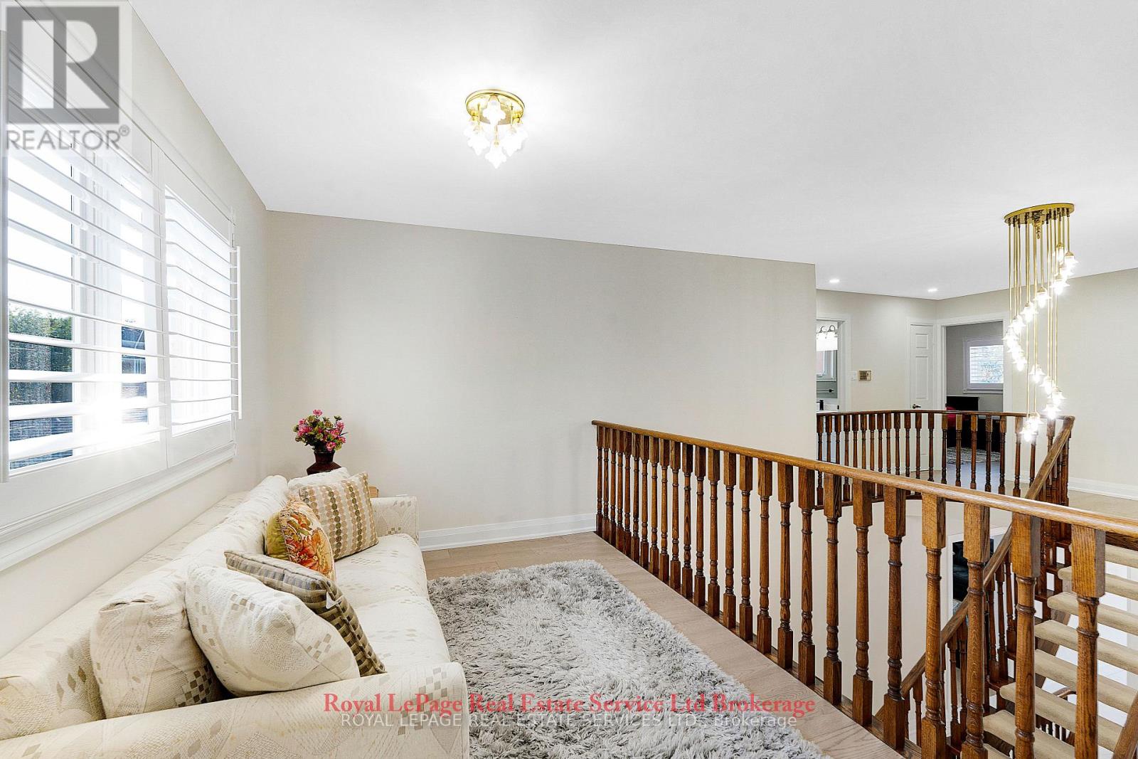 2088 Kempton Park Drive, Mississauga, Ontario  L5M 2Y9 - Photo 37 - W12458128