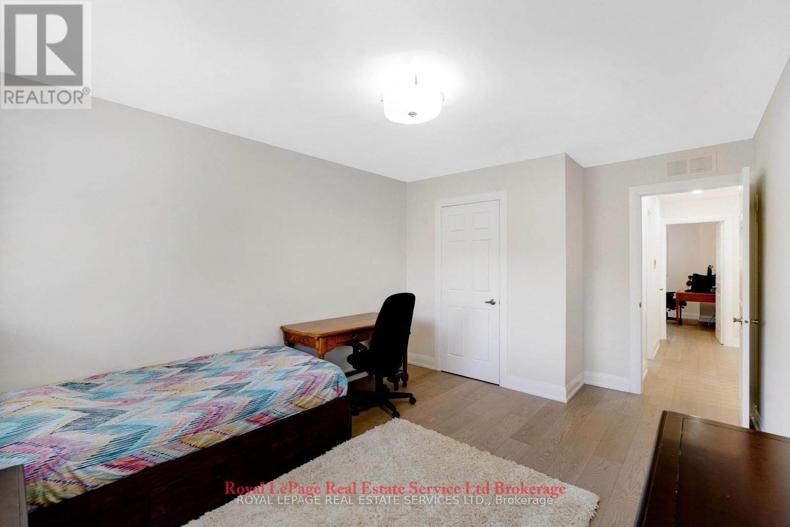 2088 Kempton Park Drive, Mississauga, Ontario  L5M 2Y9 - Photo 45 - W12458128